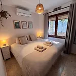 Casa El Montcel, A Unique With Roofterrace And Shared Pool