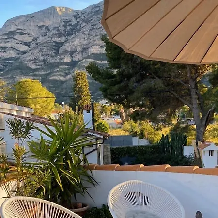 Hébergement de vacances Casa El Montcel, A Unique With Roofterrace And Shared Pool Dénia