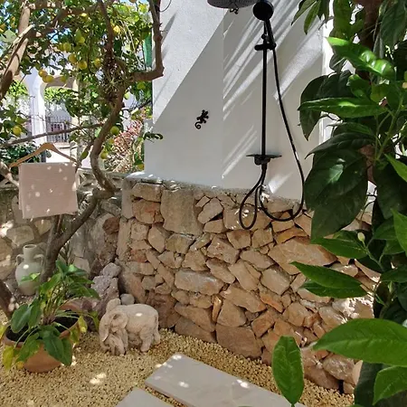 Casa El Montcel, A Unique With Roofterrace And Shared Pool Ferienhaus