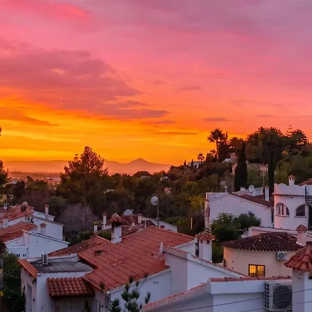 Casa El Montcel, A Unique With Roofterrace And Shared Pool 펜션 데니아